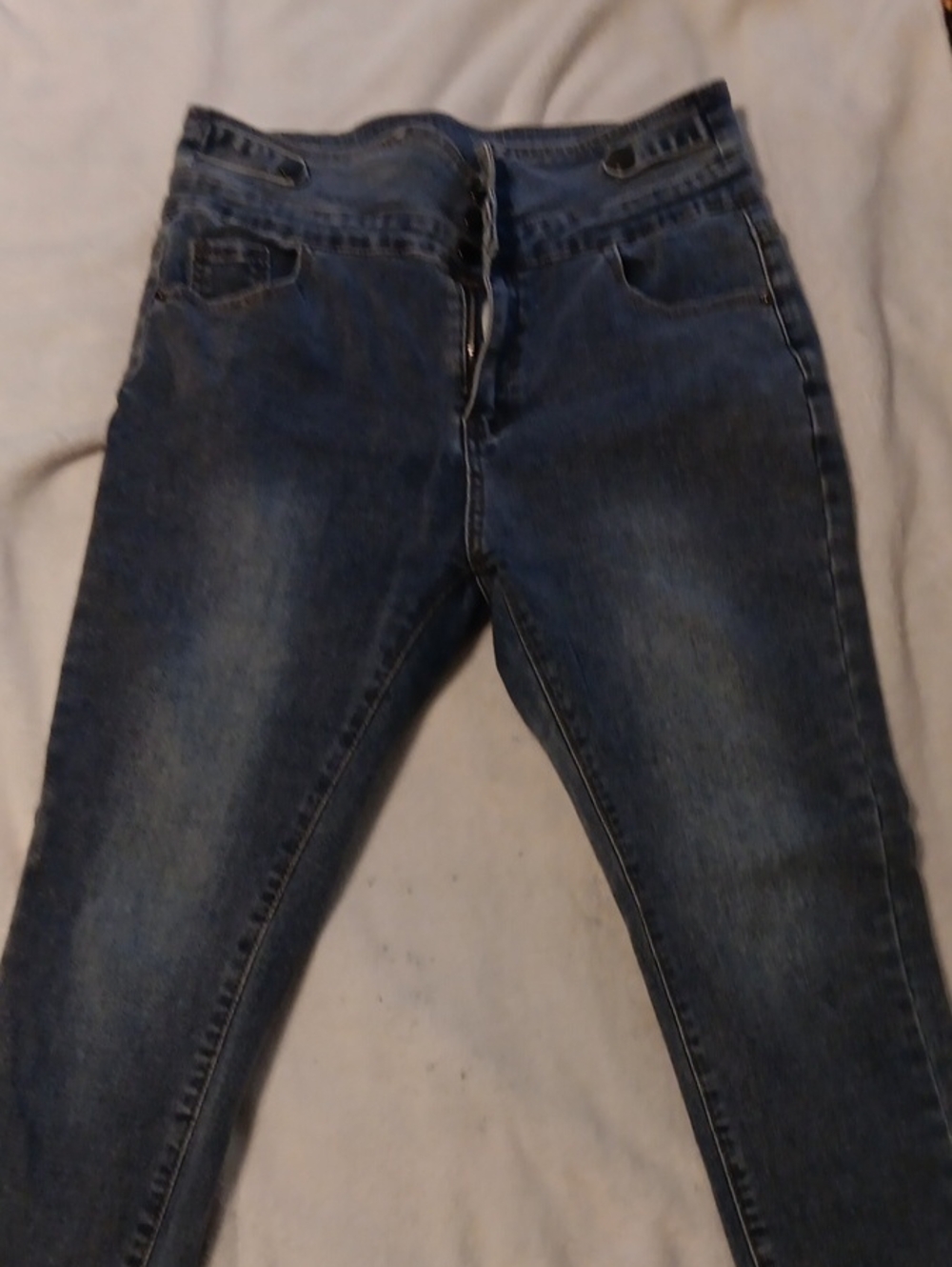 Womens Skinny Jeans in Dark Blue Wash